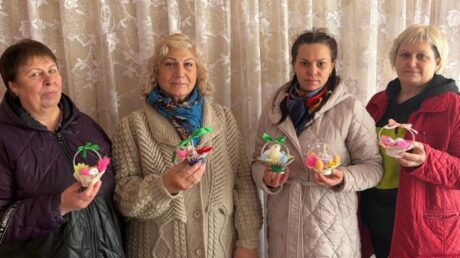 Праздник к нам приходит