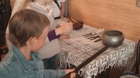 Деревенская изба полна тайн
